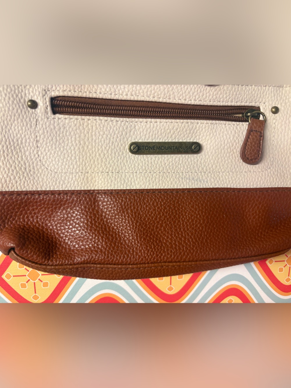 Stone Mountain Crossbody Shoulder Bag in White and Brown 🌵 - Picture 4 of 10
